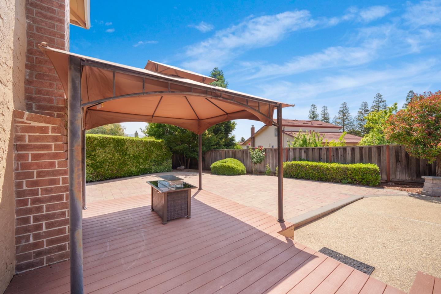 Detail Gallery Image 32 of 43 For 810 W Main Ave, Morgan Hill,  CA 95037 - 4 Beds | 2/1 Baths
