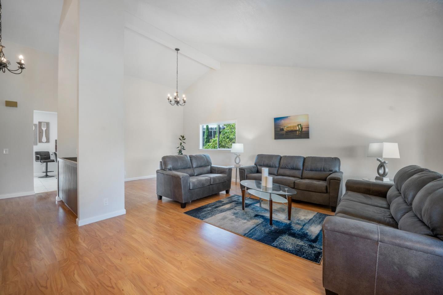 Detail Gallery Image 6 of 43 For 810 W Main Ave, Morgan Hill,  CA 95037 - 4 Beds | 2/1 Baths