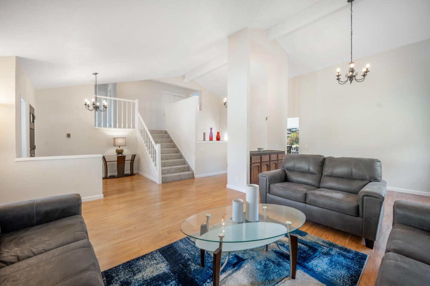 Detail Gallery Image 7 of 43 For 810 W Main Ave, Morgan Hill,  CA 95037 - 4 Beds | 2/1 Baths