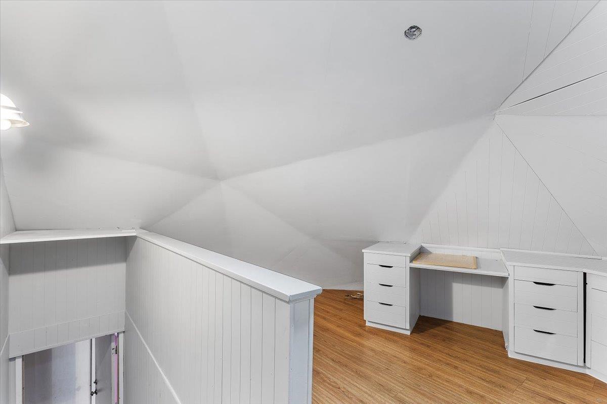 Detail Gallery Image 20 of 100 For 22325 Meekland Ave, Hayward,  CA 94541 - – Beds | – Baths
