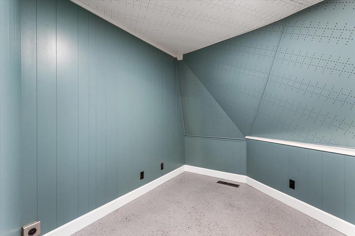 Detail Gallery Image 29 of 100 For 22325 Meekland Ave, Hayward,  CA 94541 - – Beds | – Baths