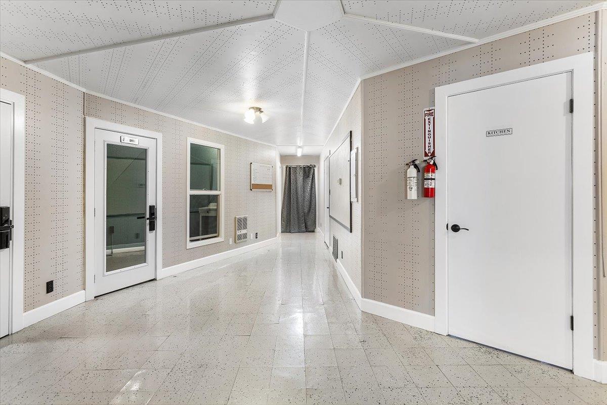 Detail Gallery Image 34 of 100 For 22325 Meekland Ave, Hayward,  CA 94541 - – Beds | – Baths