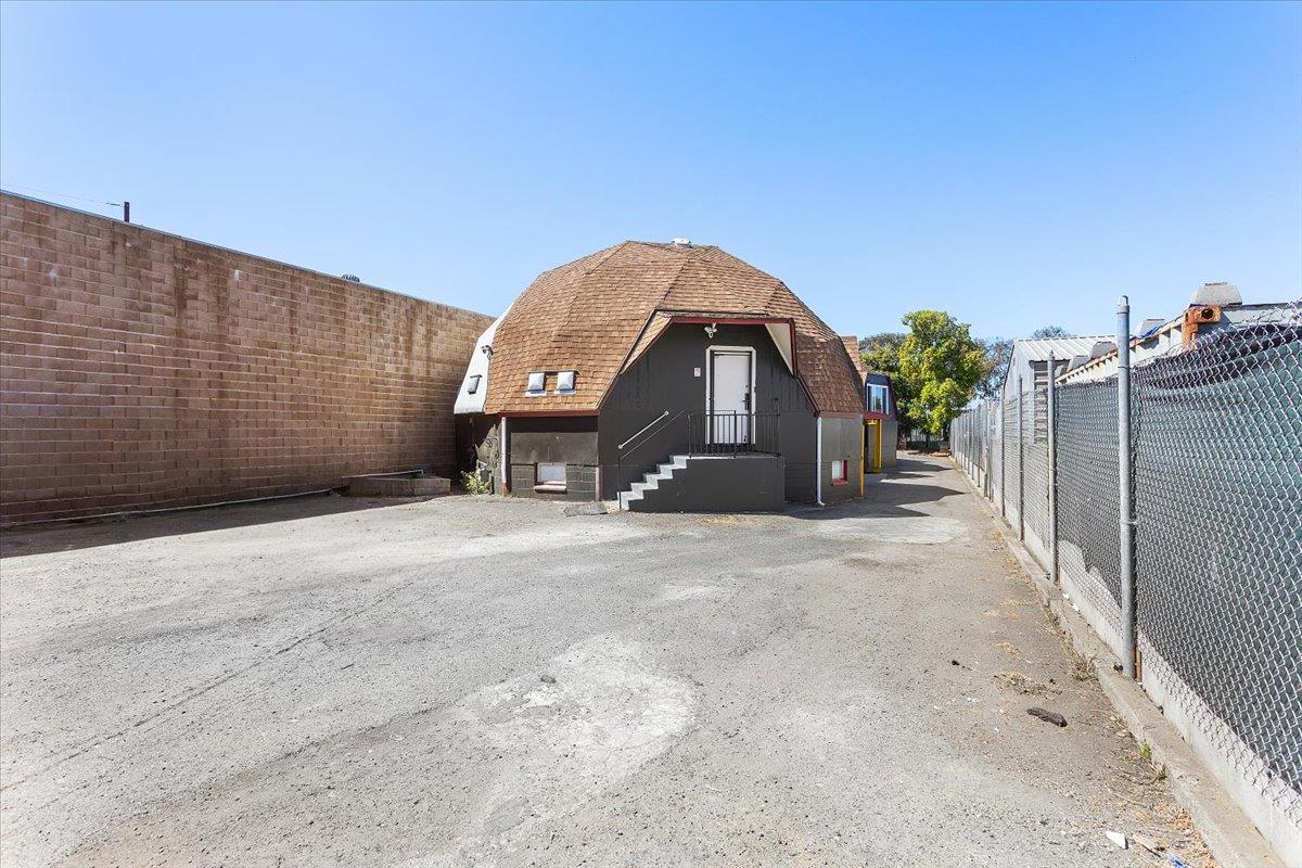 Detail Gallery Image 7 of 100 For 22325 Meekland Ave, Hayward,  CA 94541 - – Beds | – Baths