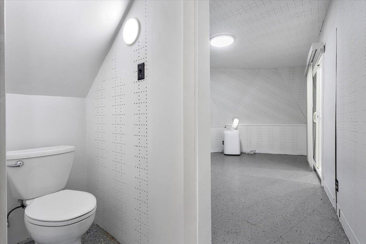 Detail Gallery Image 75 of 100 For 22325 Meekland Ave, Hayward,  CA 94541 - – Beds | – Baths