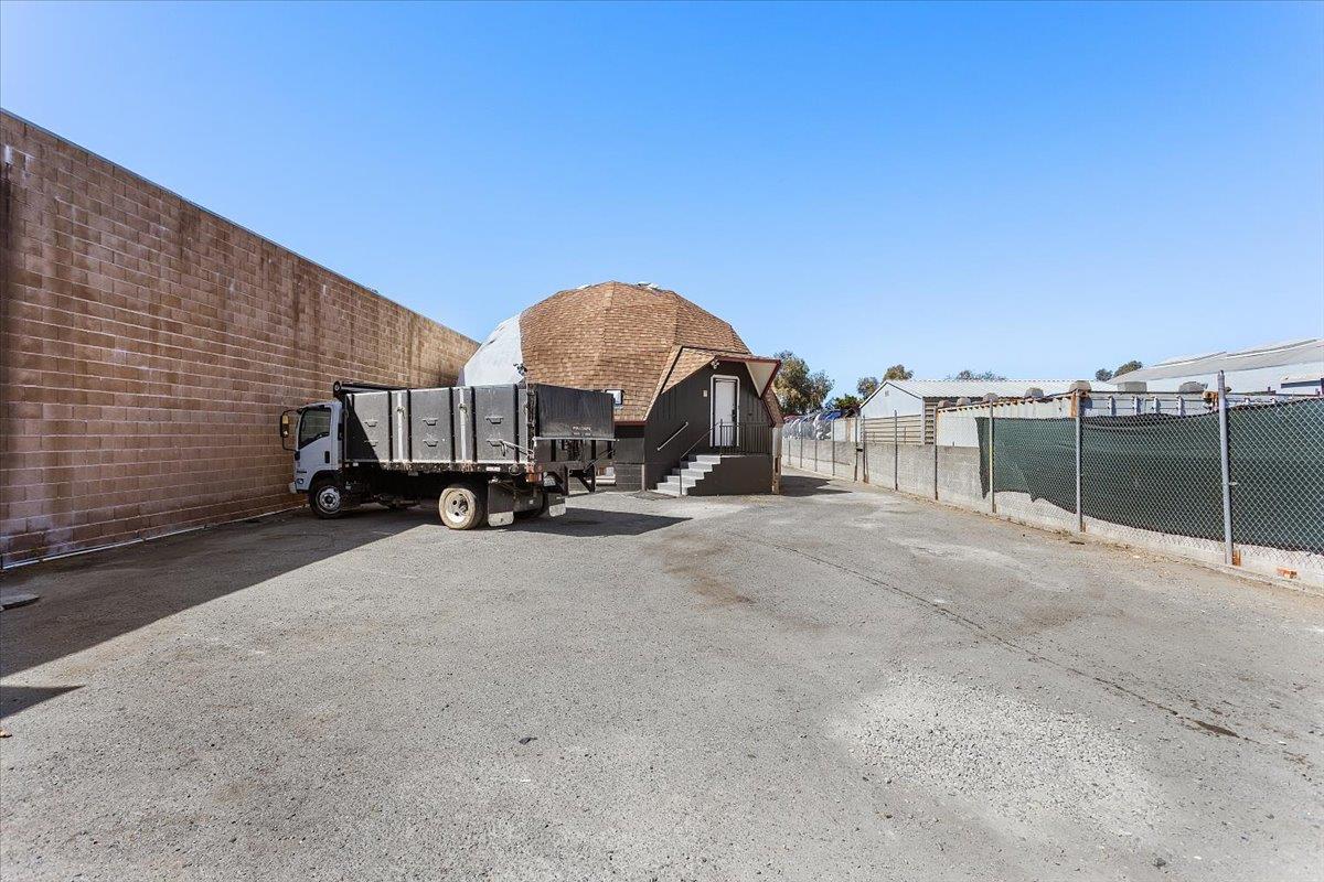 Detail Gallery Image 9 of 100 For 22325 Meekland Ave, Hayward,  CA 94541 - – Beds | – Baths