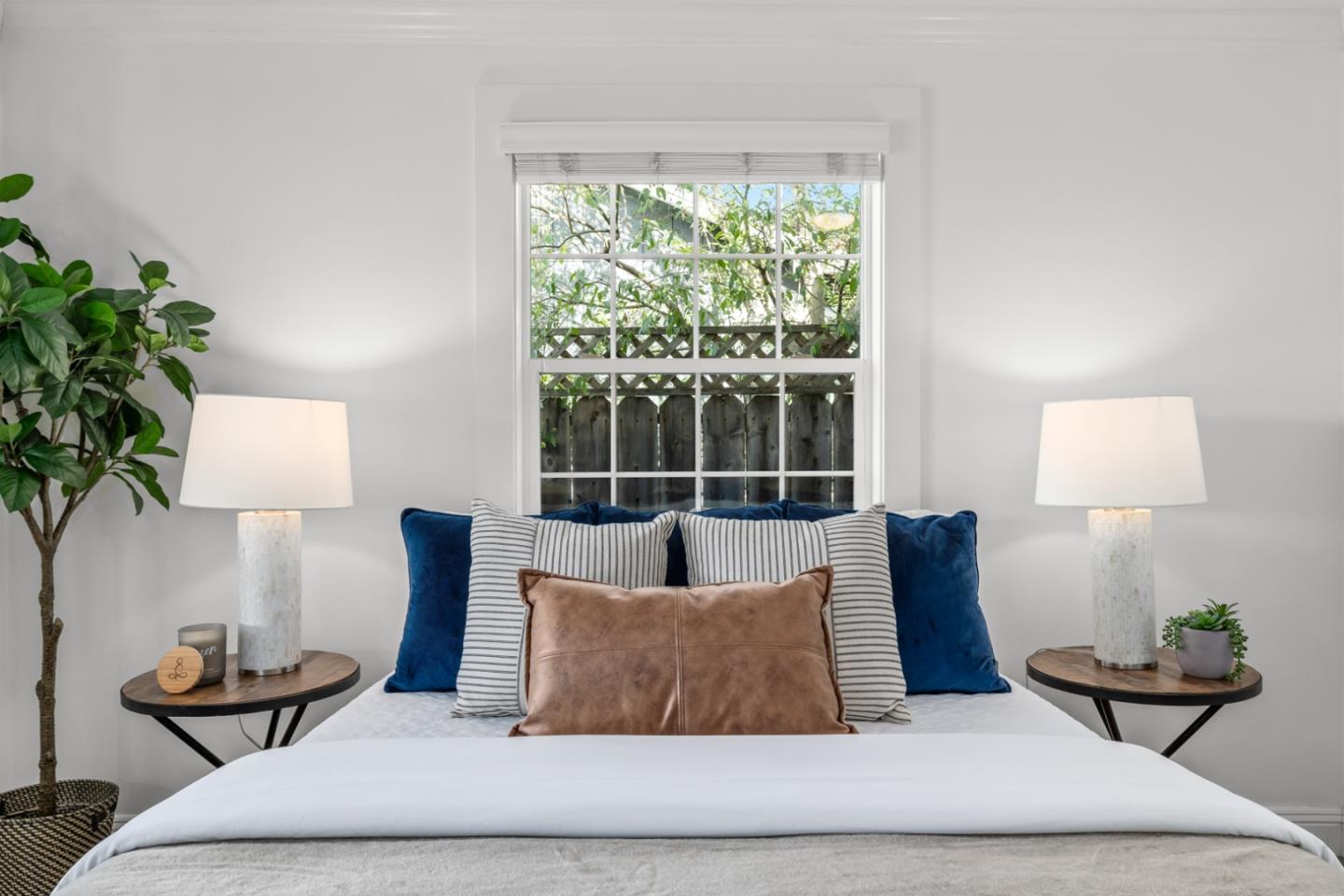 Detail Gallery Image 16 of 37 For 710 5th Ave, Redwood City,  CA 94063 - 2 Beds | 2 Baths