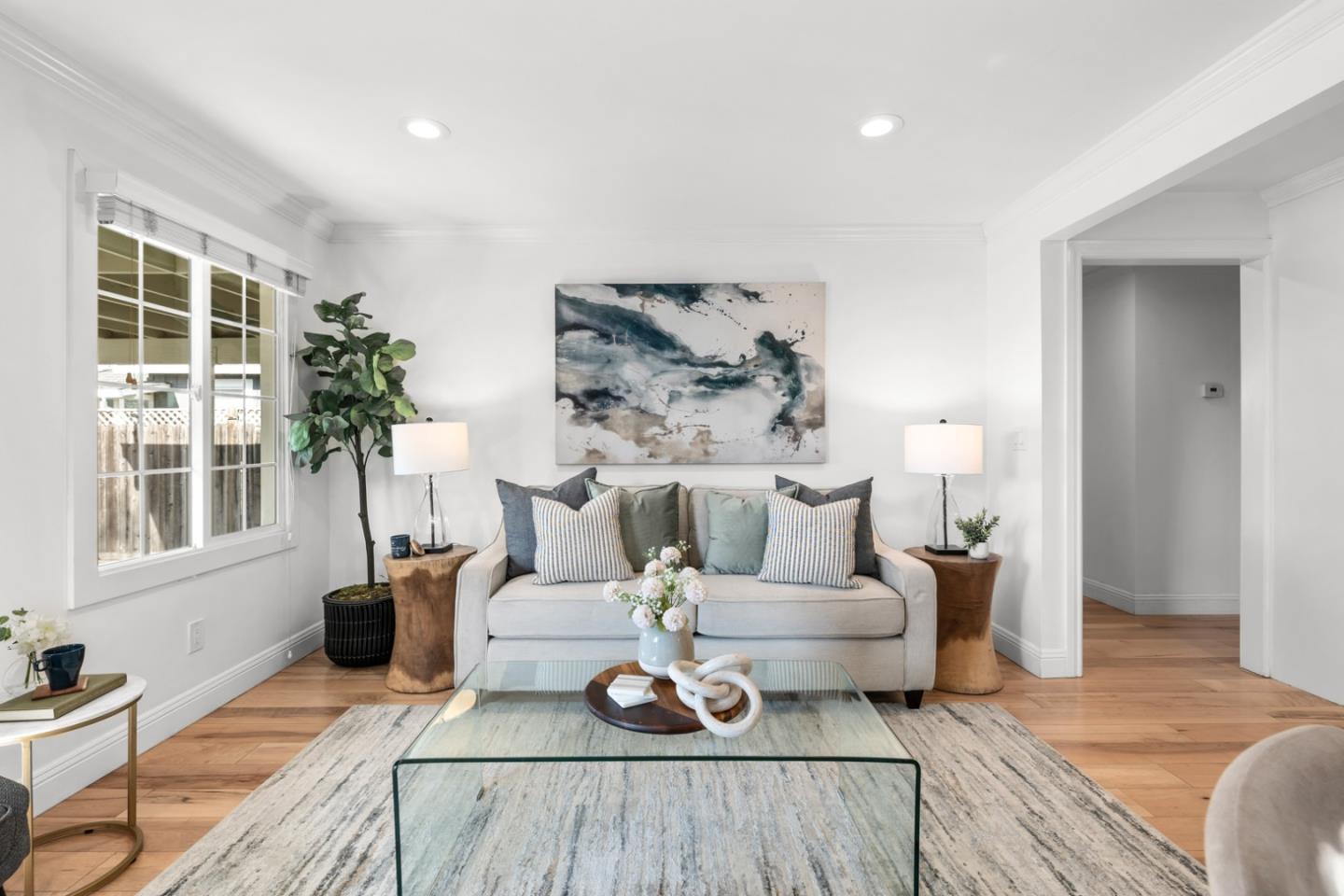 Detail Gallery Image 5 of 37 For 710 5th Ave, Redwood City,  CA 94063 - 2 Beds | 2 Baths