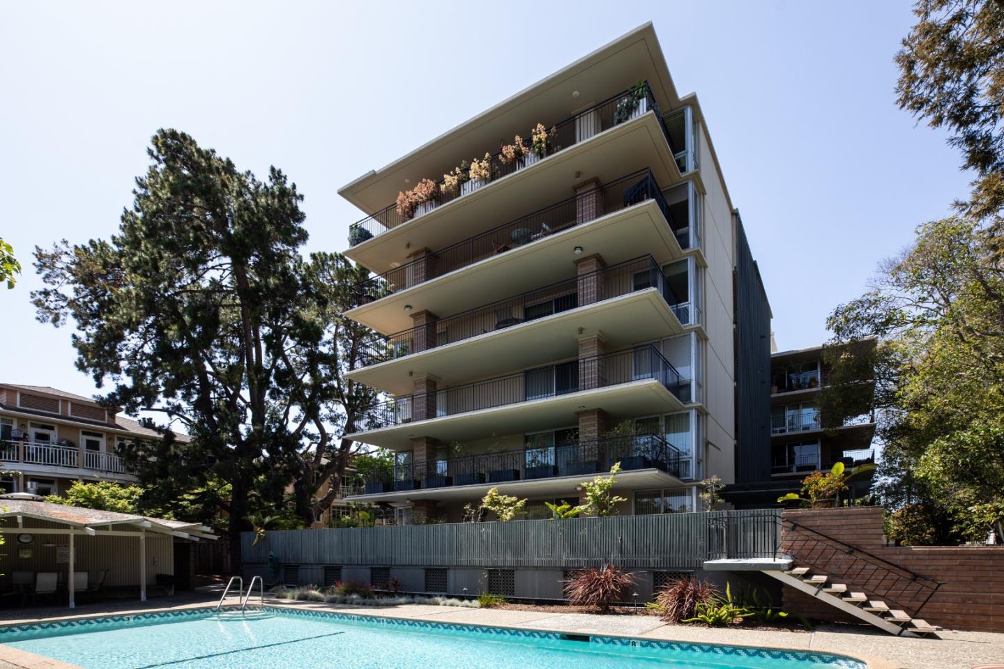 Detail Gallery Image 24 of 30 For 360 Everett Ave 5b,  Palo Alto,  CA 94301 - 2 Beds | 2 Baths