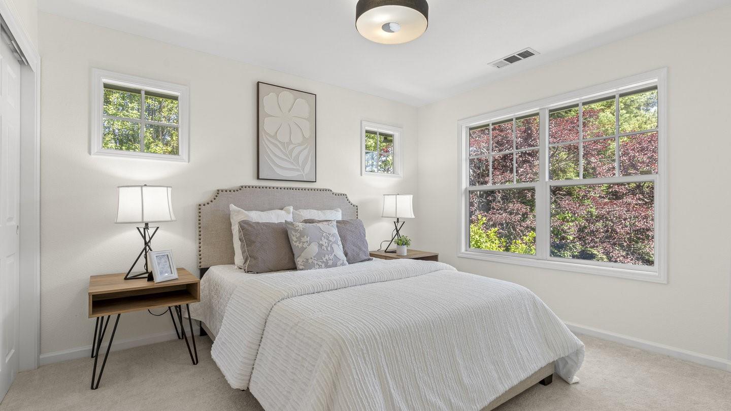Detail Gallery Image 25 of 51 For 1550 Redwood Ct, Mountain View,  CA 94041 - 4 Beds | 2/1 Baths