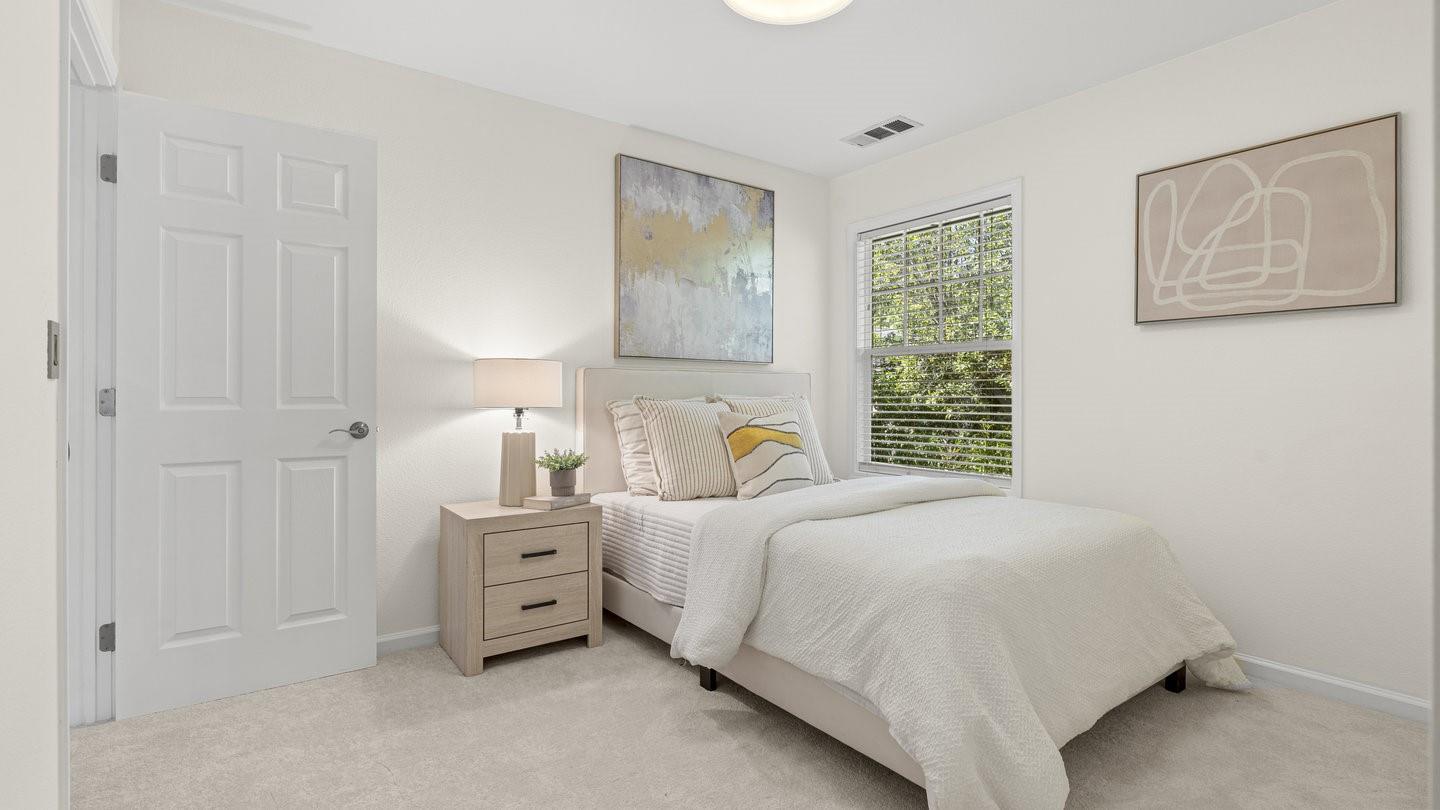 Detail Gallery Image 27 of 51 For 1550 Redwood Ct, Mountain View,  CA 94041 - 4 Beds | 2/1 Baths