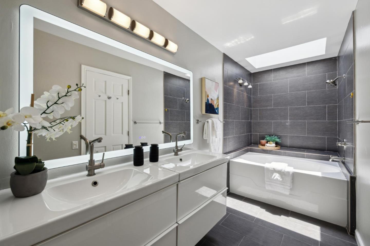 Detail Gallery Image 66 of 91 For 644 Portofino Ln, Foster City,  CA 94404 - 2 Beds | 2 Baths