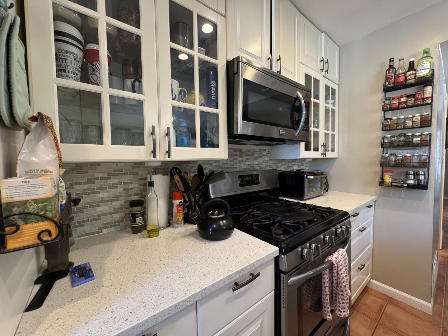 Detail Gallery Image 7 of 27 For 720 Quetta #Q,  Sunnyvale,  CA 94087 - 2 Beds | 1/1 Baths