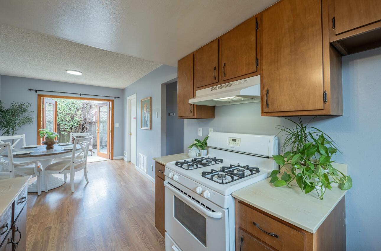 Detail Gallery Image 11 of 36 For 626 Ester Way, Watsonville,  CA 95076 - 2 Beds | 1 Baths