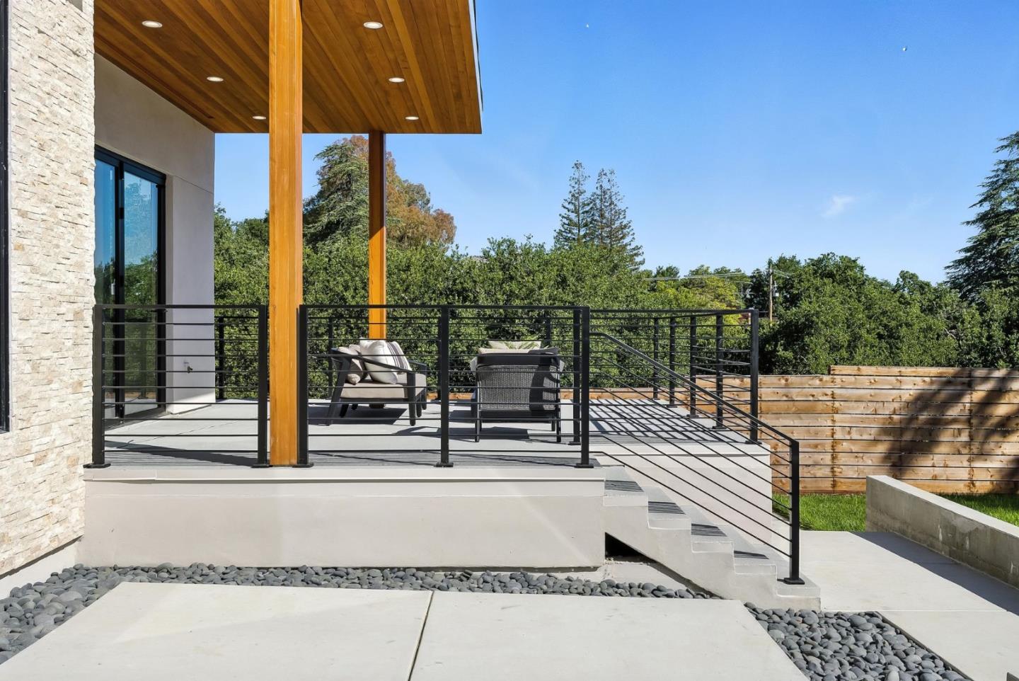 Detail Gallery Image 21 of 73 For 1127 Hillslope Pl, Los Altos,  CA 94024 - 6 Beds | 5/2 Baths