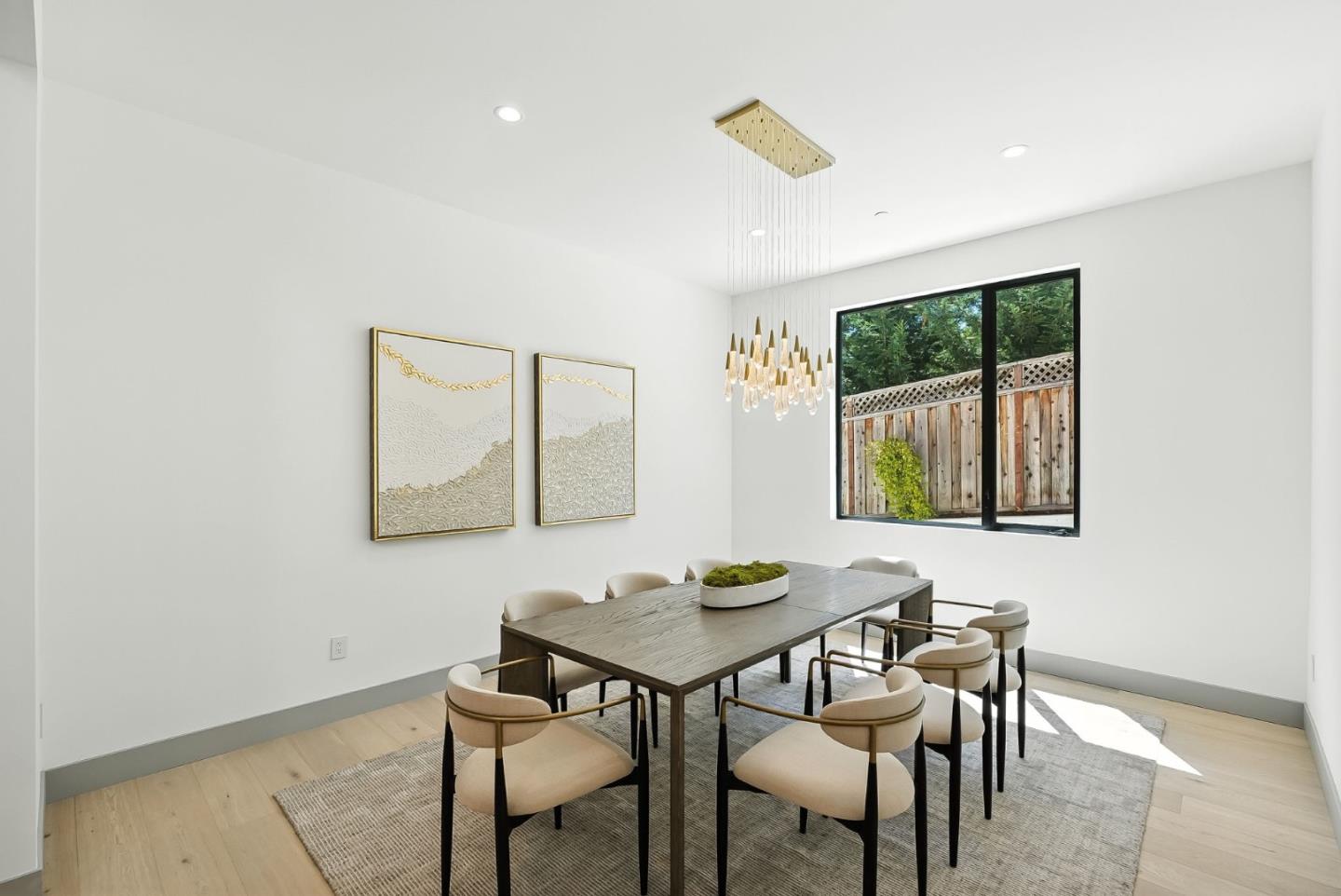 Detail Gallery Image 23 of 73 For 1127 Hillslope Pl, Los Altos,  CA 94024 - 6 Beds | 5/2 Baths