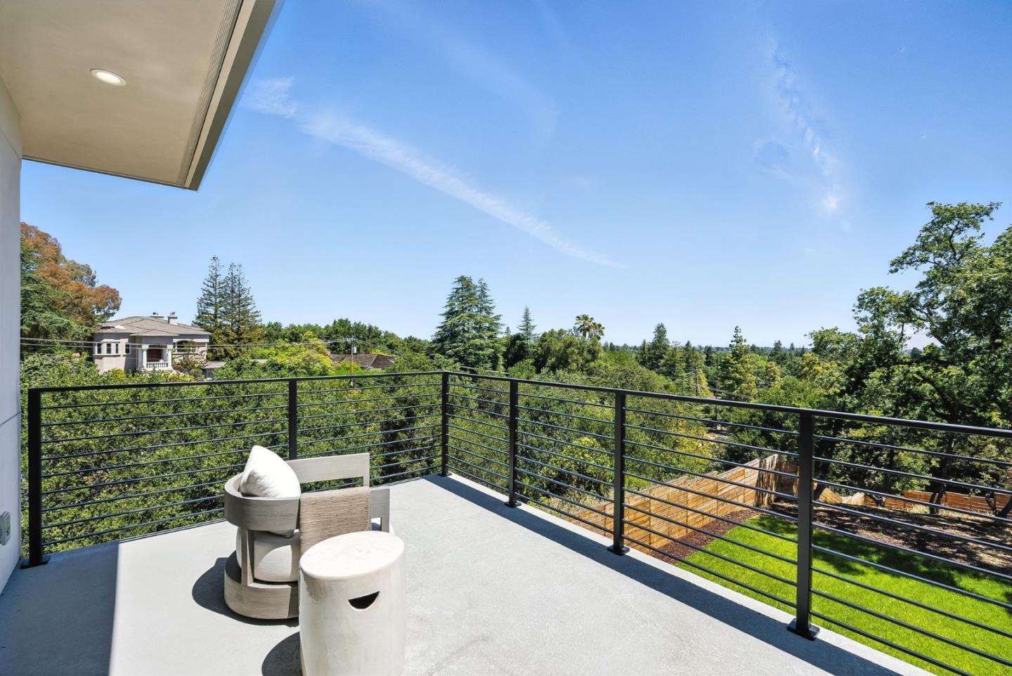 Detail Gallery Image 26 of 73 For 1127 Hillslope Pl, Los Altos,  CA 94024 - 6 Beds | 5/2 Baths