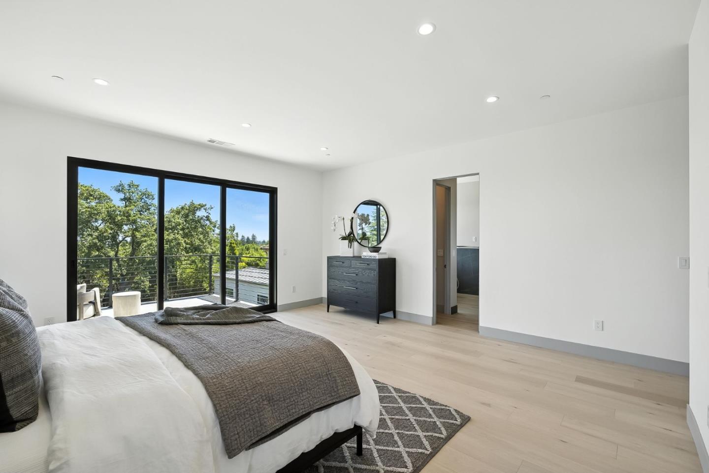 Detail Gallery Image 30 of 73 For 1127 Hillslope Pl, Los Altos,  CA 94024 - 6 Beds | 5/2 Baths