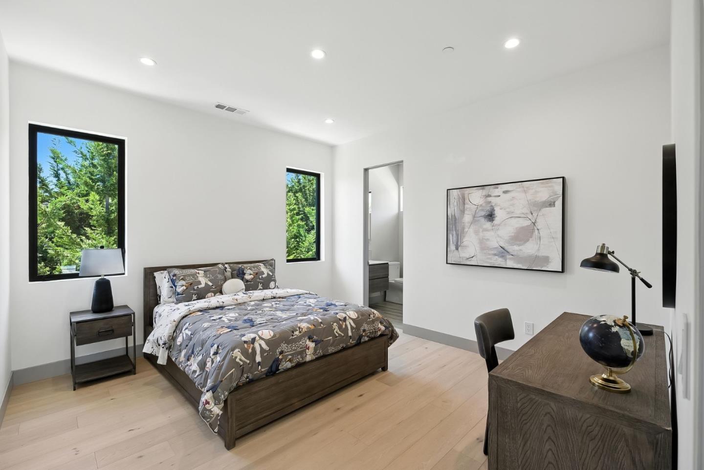 Detail Gallery Image 39 of 73 For 1127 Hillslope Pl, Los Altos,  CA 94024 - 6 Beds | 5/2 Baths