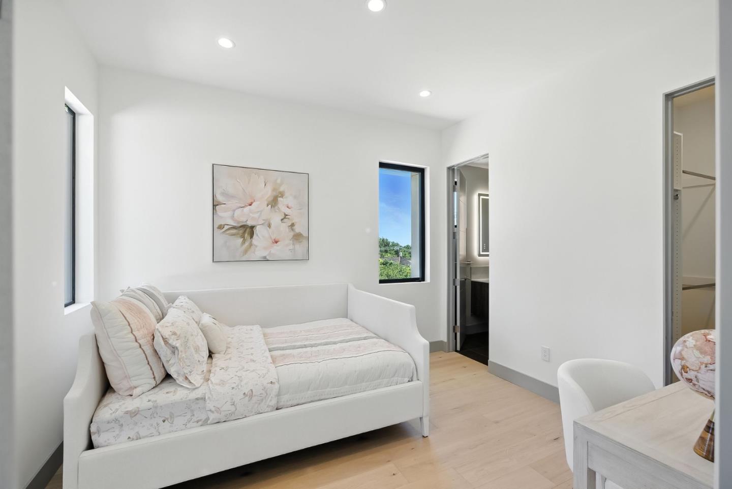 Detail Gallery Image 42 of 73 For 1127 Hillslope Pl, Los Altos,  CA 94024 - 6 Beds | 5/2 Baths