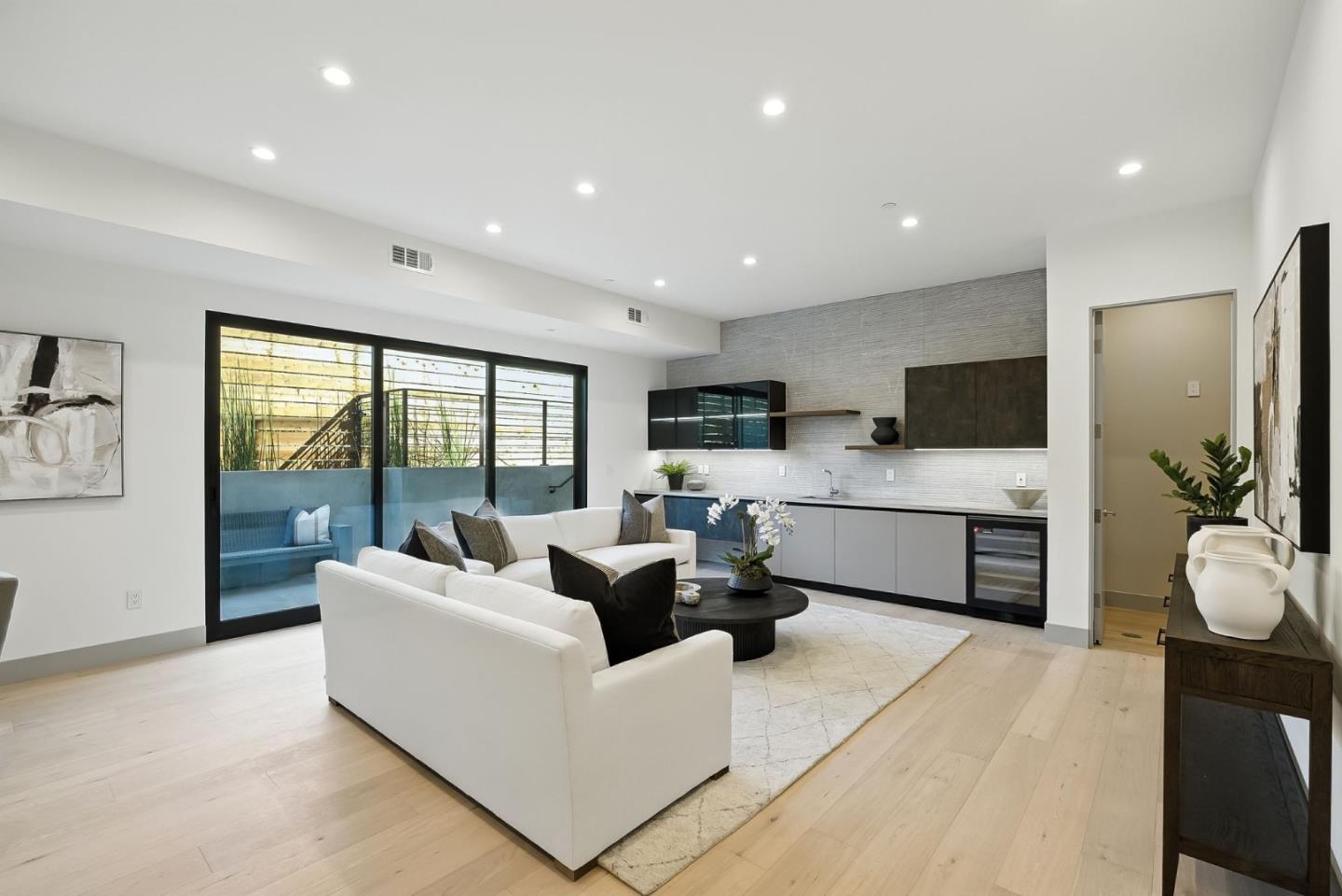 Detail Gallery Image 49 of 73 For 1127 Hillslope Pl, Los Altos,  CA 94024 - 6 Beds | 5/2 Baths