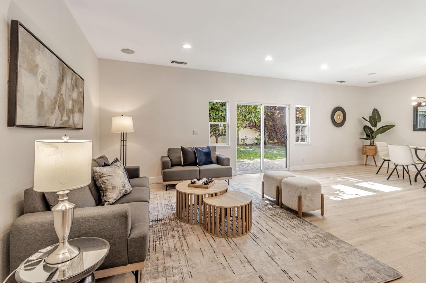 Detail Gallery Image 13 of 39 For 1724 Graham Ln, Santa Clara,  CA 95050 - 3 Beds | 2 Baths