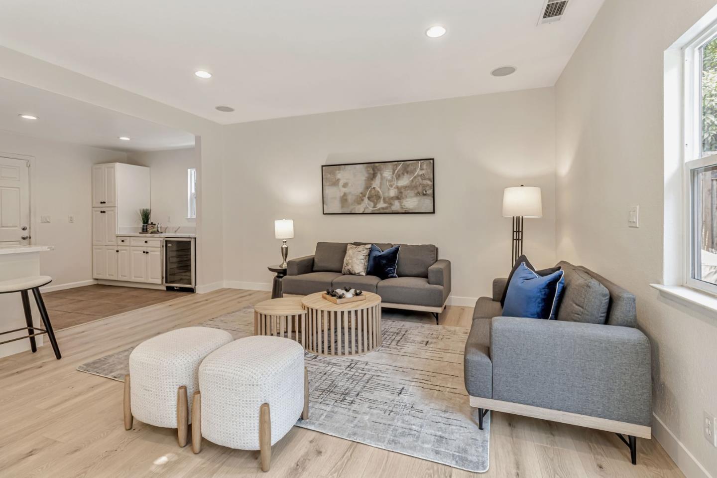 Detail Gallery Image 14 of 39 For 1724 Graham Ln, Santa Clara,  CA 95050 - 3 Beds | 2 Baths
