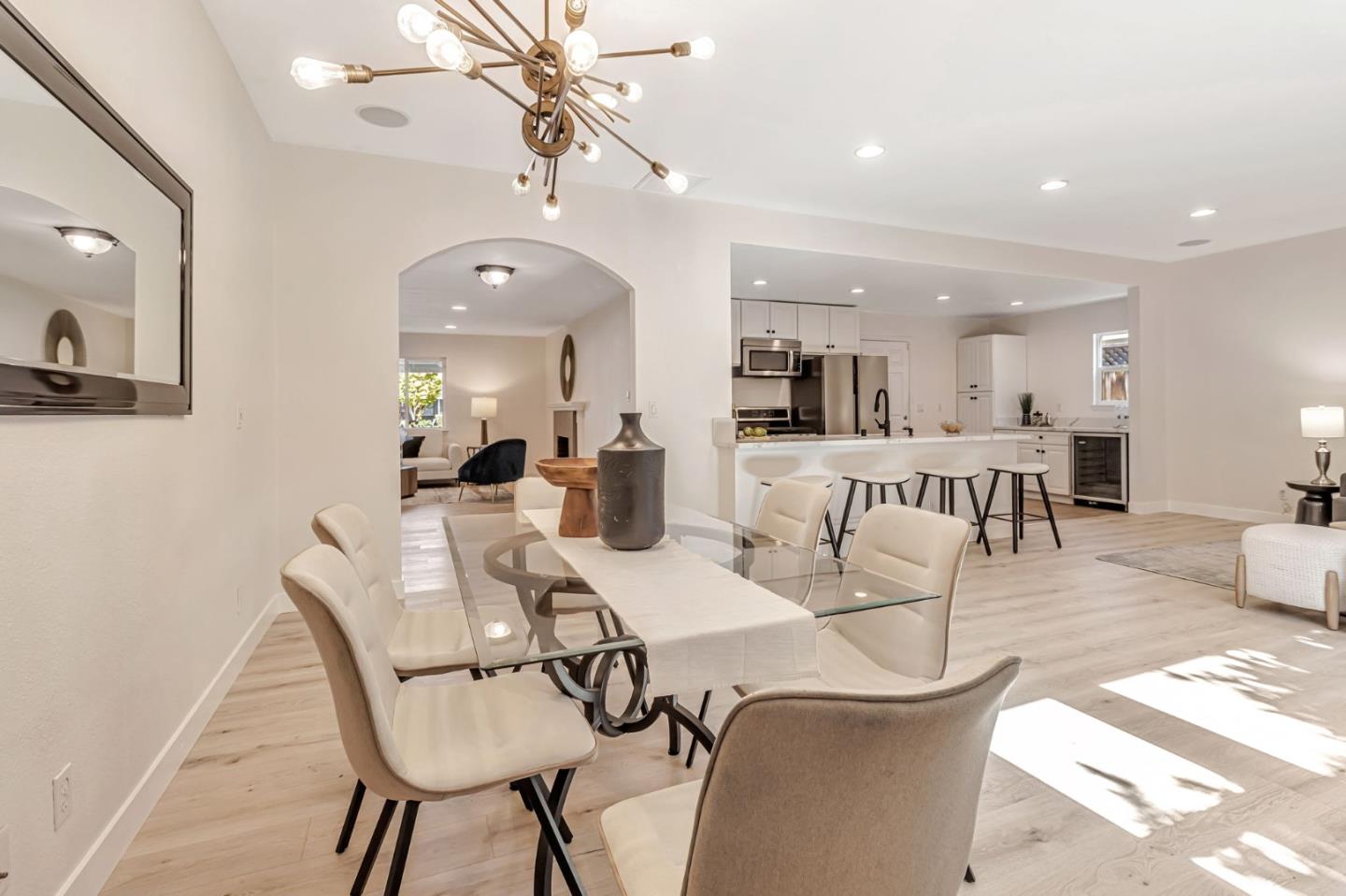 Detail Gallery Image 17 of 39 For 1724 Graham Ln, Santa Clara,  CA 95050 - 3 Beds | 2 Baths