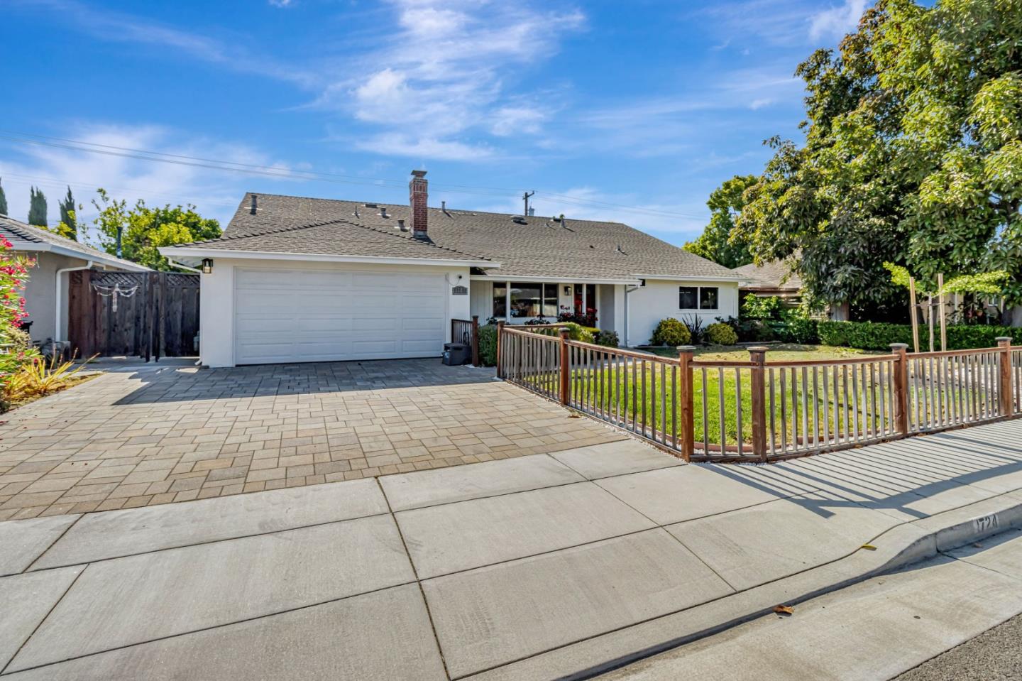 Detail Gallery Image 2 of 39 For 1724 Graham Ln, Santa Clara,  CA 95050 - 3 Beds | 2 Baths