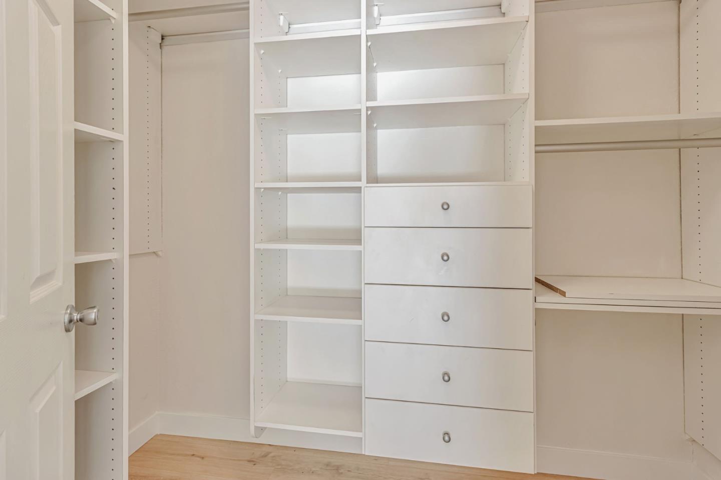 Detail Gallery Image 33 of 39 For 1724 Graham Ln, Santa Clara,  CA 95050 - 3 Beds | 2 Baths