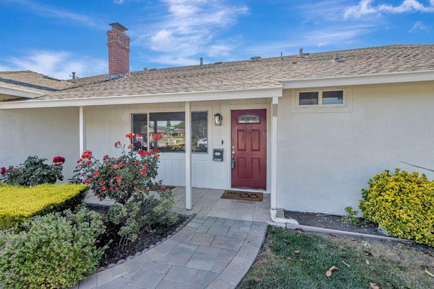 Detail Gallery Image 5 of 39 For 1724 Graham Ln, Santa Clara,  CA 95050 - 3 Beds | 2 Baths