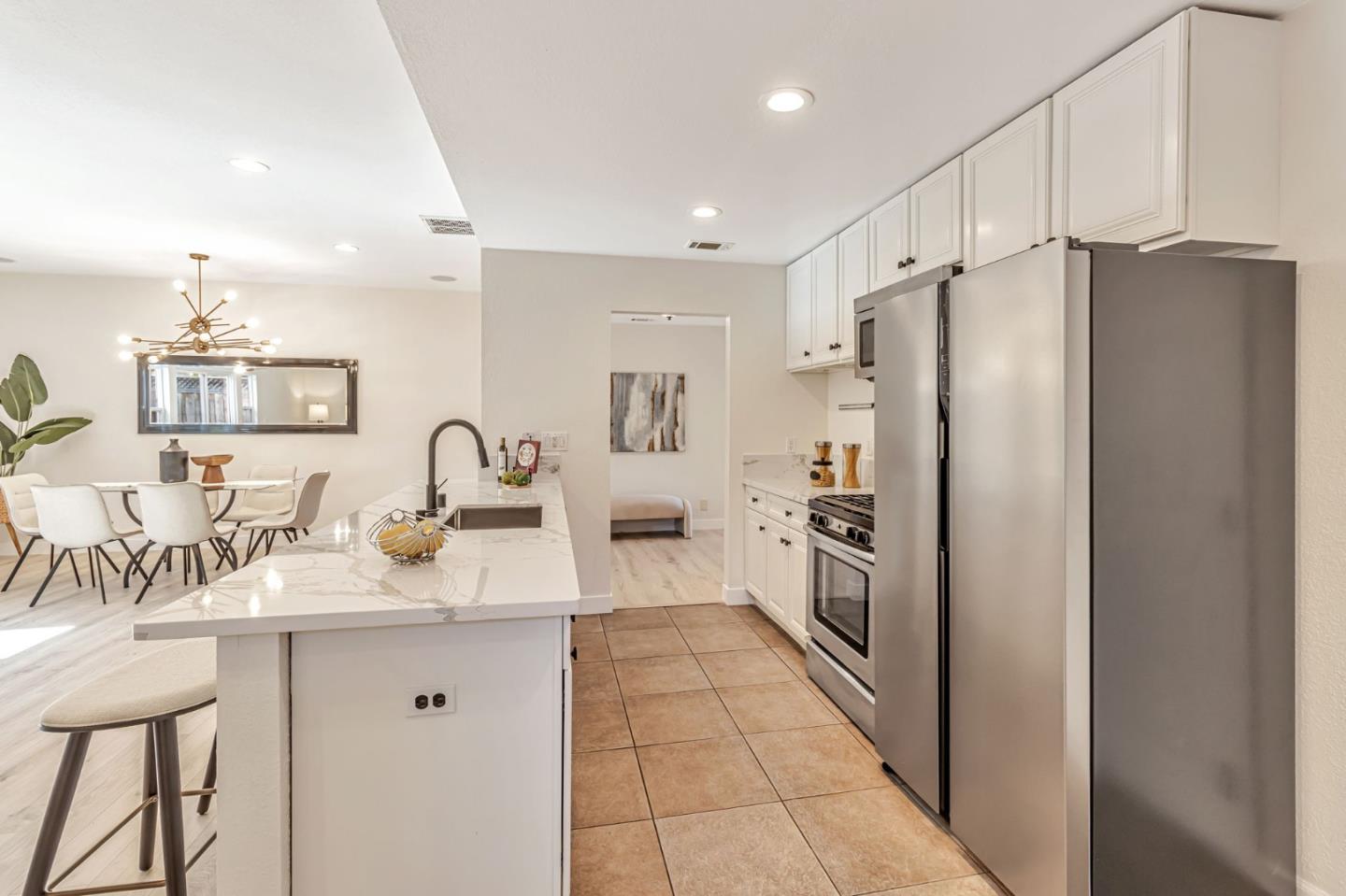 Detail Gallery Image 8 of 39 For 1724 Graham Ln, Santa Clara,  CA 95050 - 3 Beds | 2 Baths