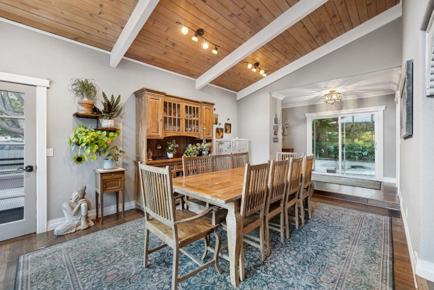 Detail Gallery Image 21 of 84 For 25560 Firhaven Ln, Los Gatos,  CA 95033 - 5 Beds | 3/1 Baths