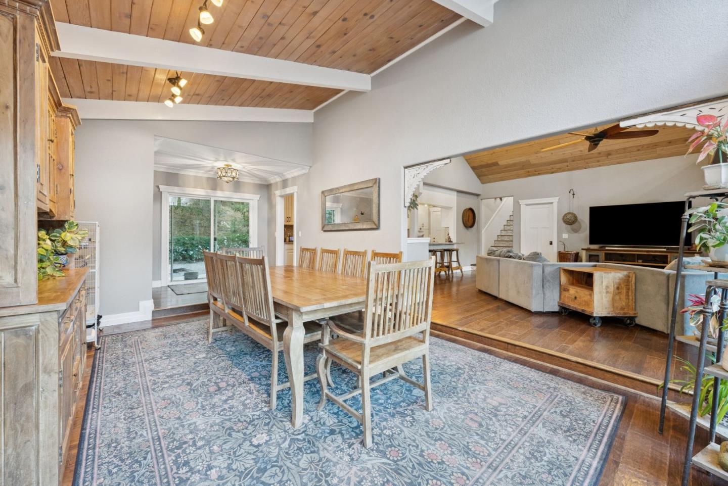 Detail Gallery Image 23 of 84 For 25560 Firhaven Ln, Los Gatos,  CA 95033 - 5 Beds | 3/1 Baths