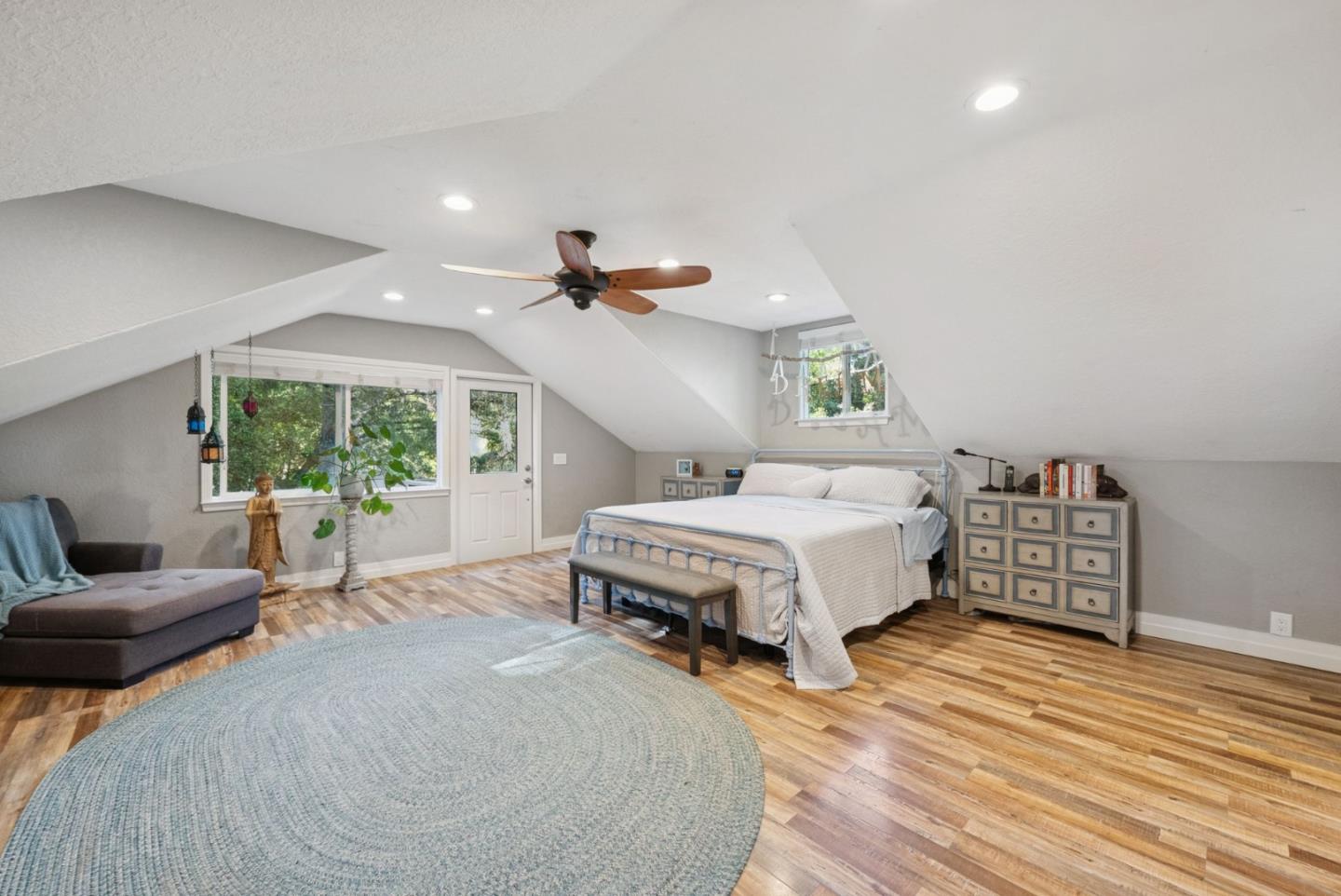 Detail Gallery Image 26 of 84 For 25560 Firhaven Ln, Los Gatos,  CA 95033 - 5 Beds | 3/1 Baths