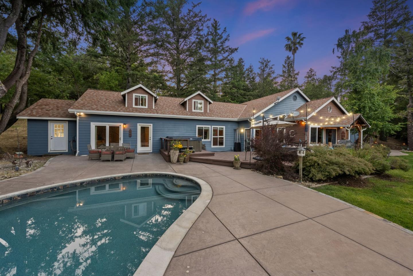 Detail Gallery Image 3 of 84 For 25560 Firhaven Ln, Los Gatos,  CA 95033 - 5 Beds | 3/1 Baths
