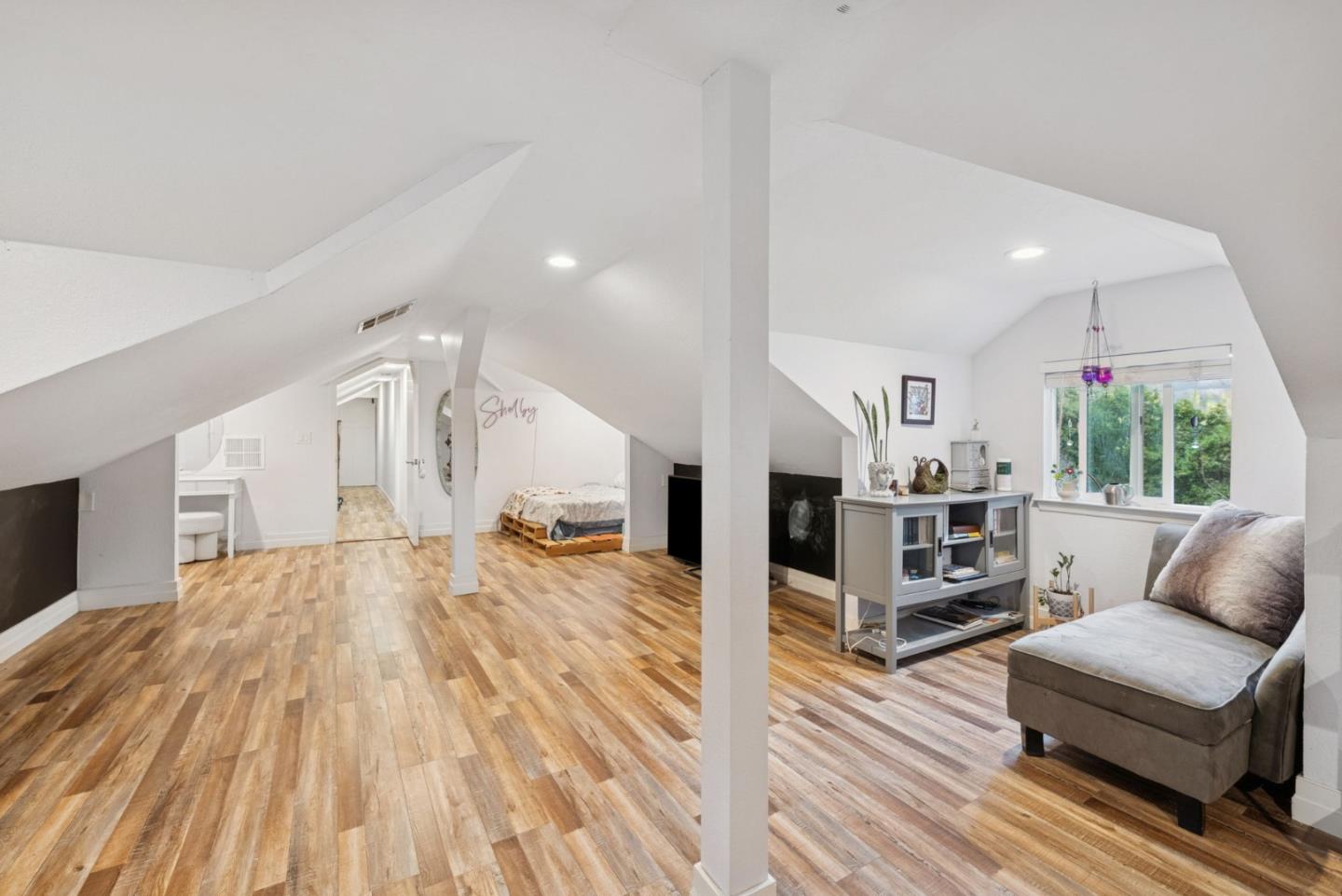 Detail Gallery Image 47 of 84 For 25560 Firhaven Ln, Los Gatos,  CA 95033 - 5 Beds | 3/1 Baths