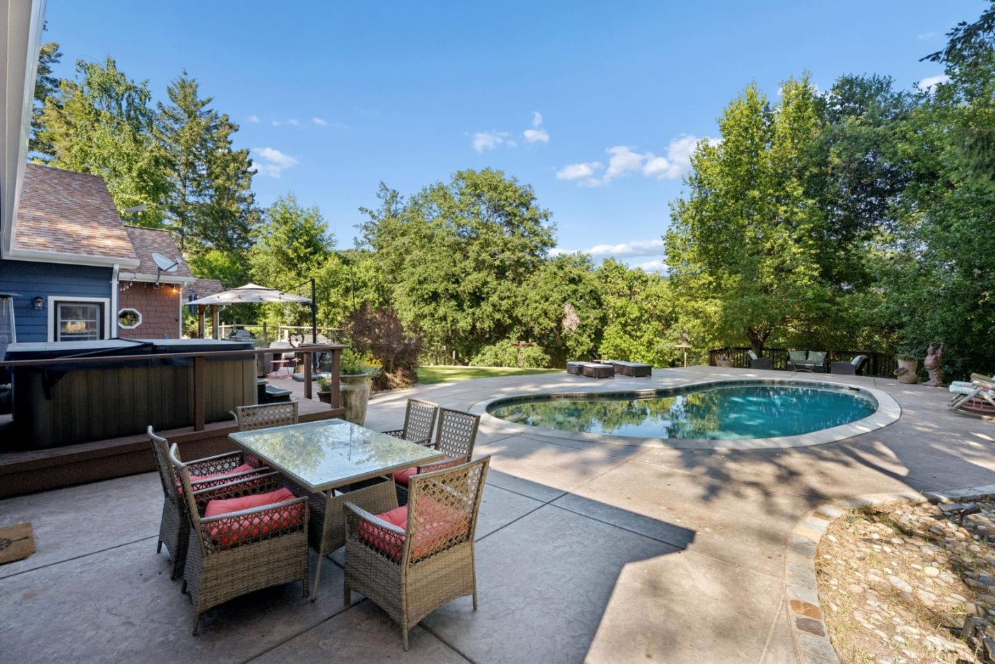 Detail Gallery Image 54 of 84 For 25560 Firhaven Ln, Los Gatos,  CA 95033 - 5 Beds | 3/1 Baths
