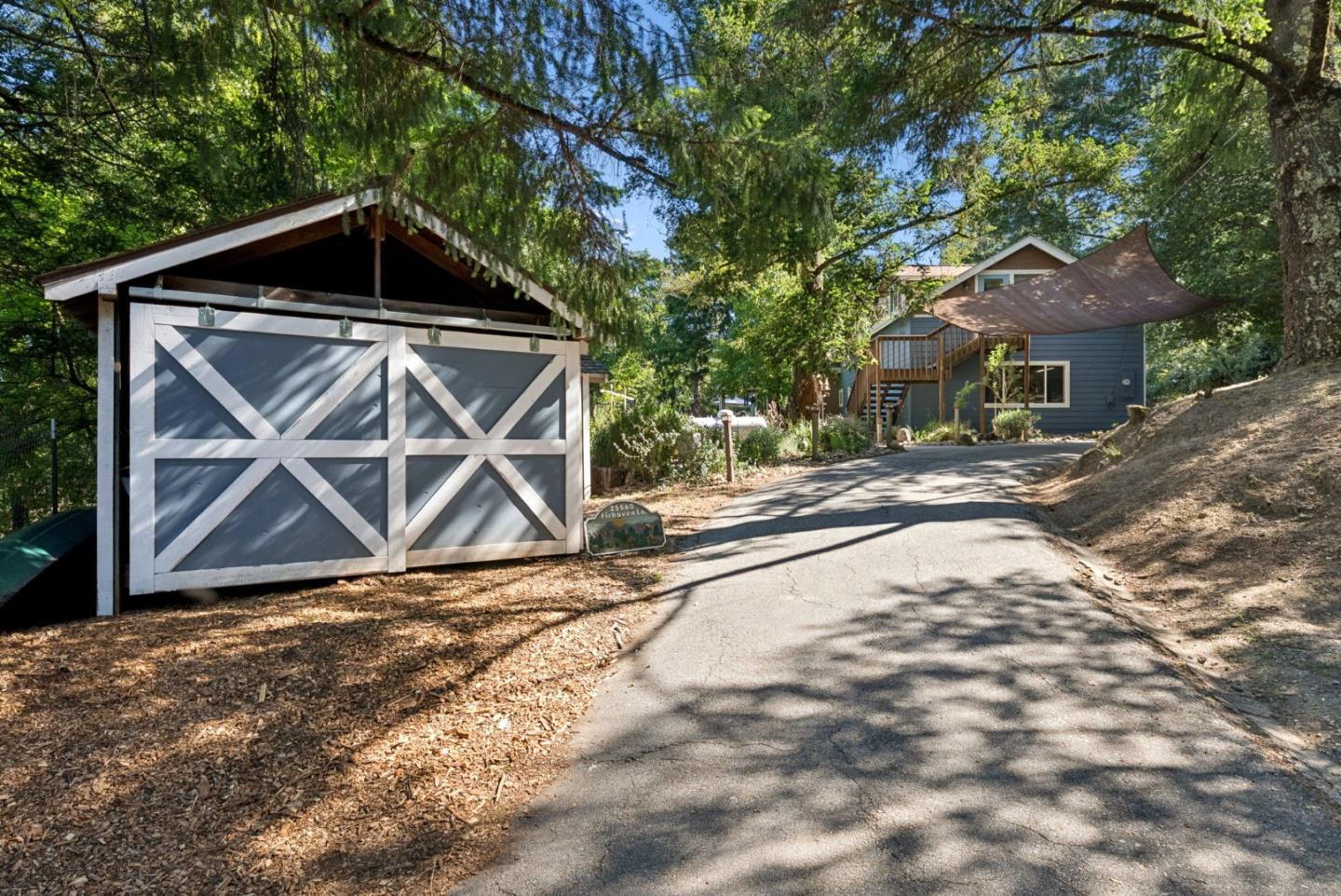 Detail Gallery Image 68 of 84 For 25560 Firhaven Ln, Los Gatos,  CA 95033 - 5 Beds | 3/1 Baths