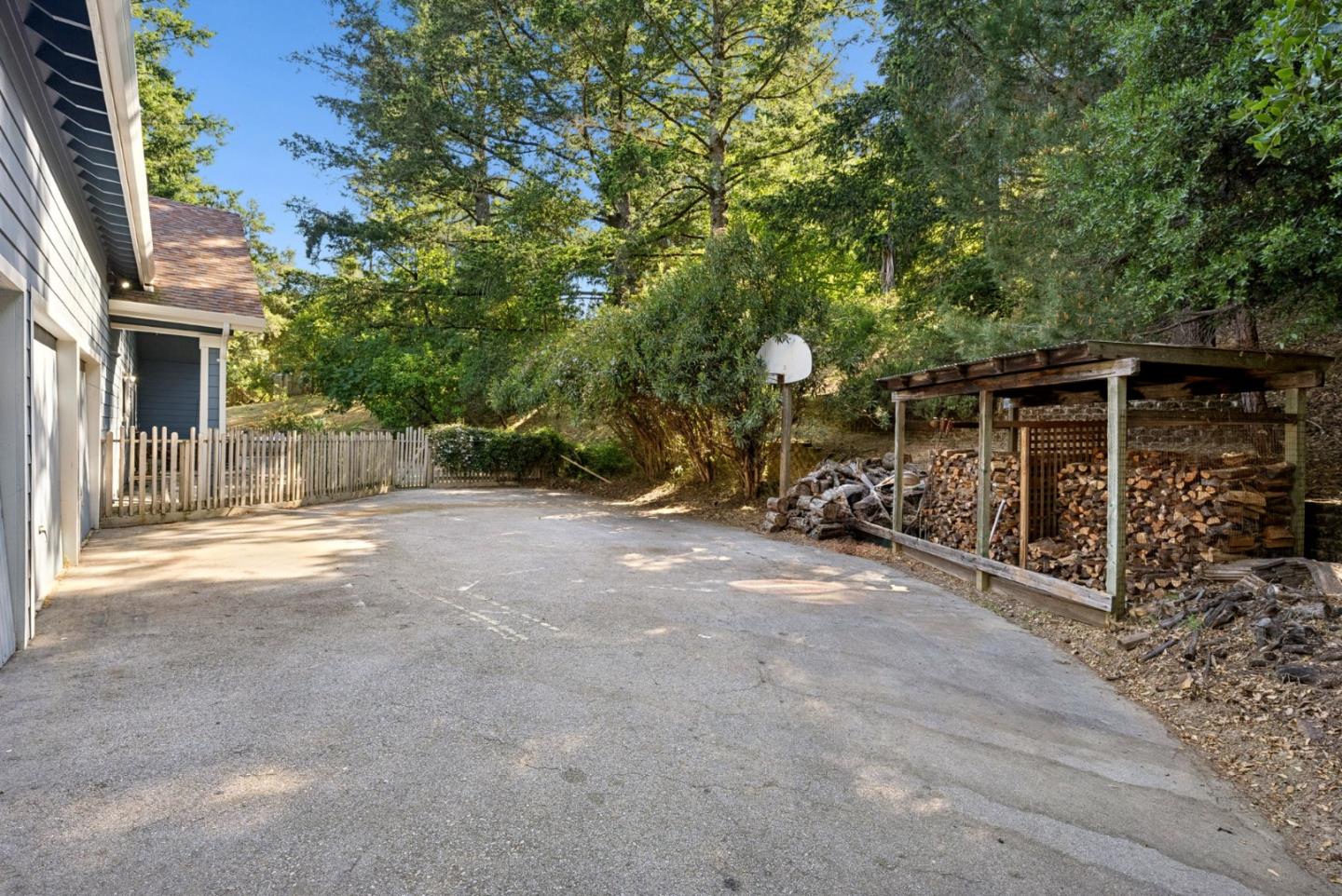 Detail Gallery Image 78 of 84 For 25560 Firhaven Ln, Los Gatos,  CA 95033 - 5 Beds | 3/1 Baths