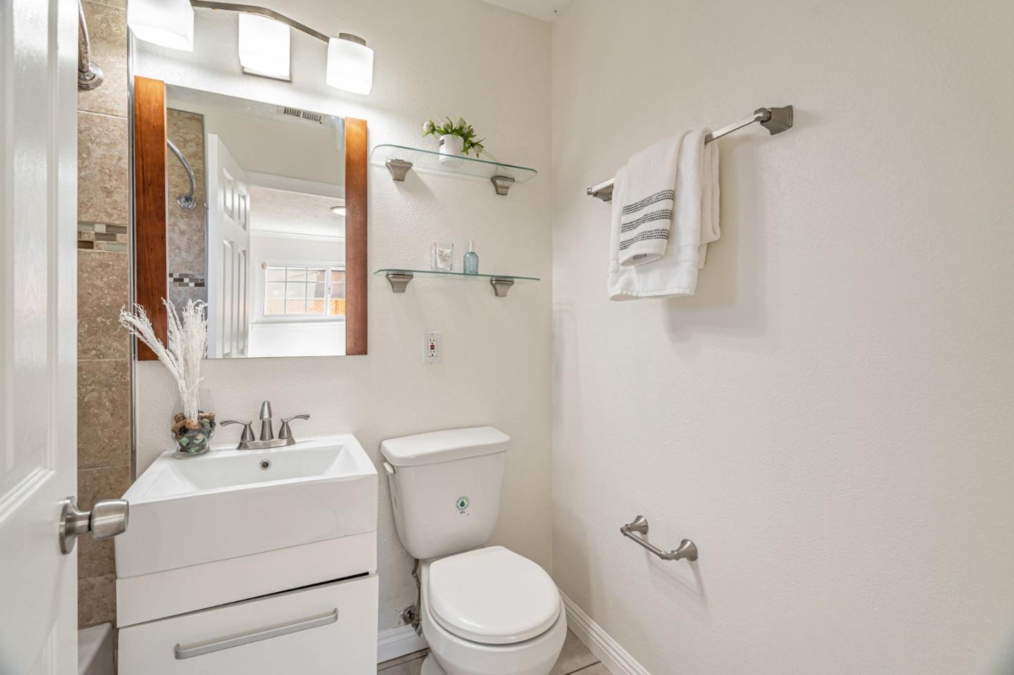 Detail Gallery Image 20 of 34 For 1389 Boysea Dr, San Jose,  CA 95118 - 3 Beds | 2 Baths