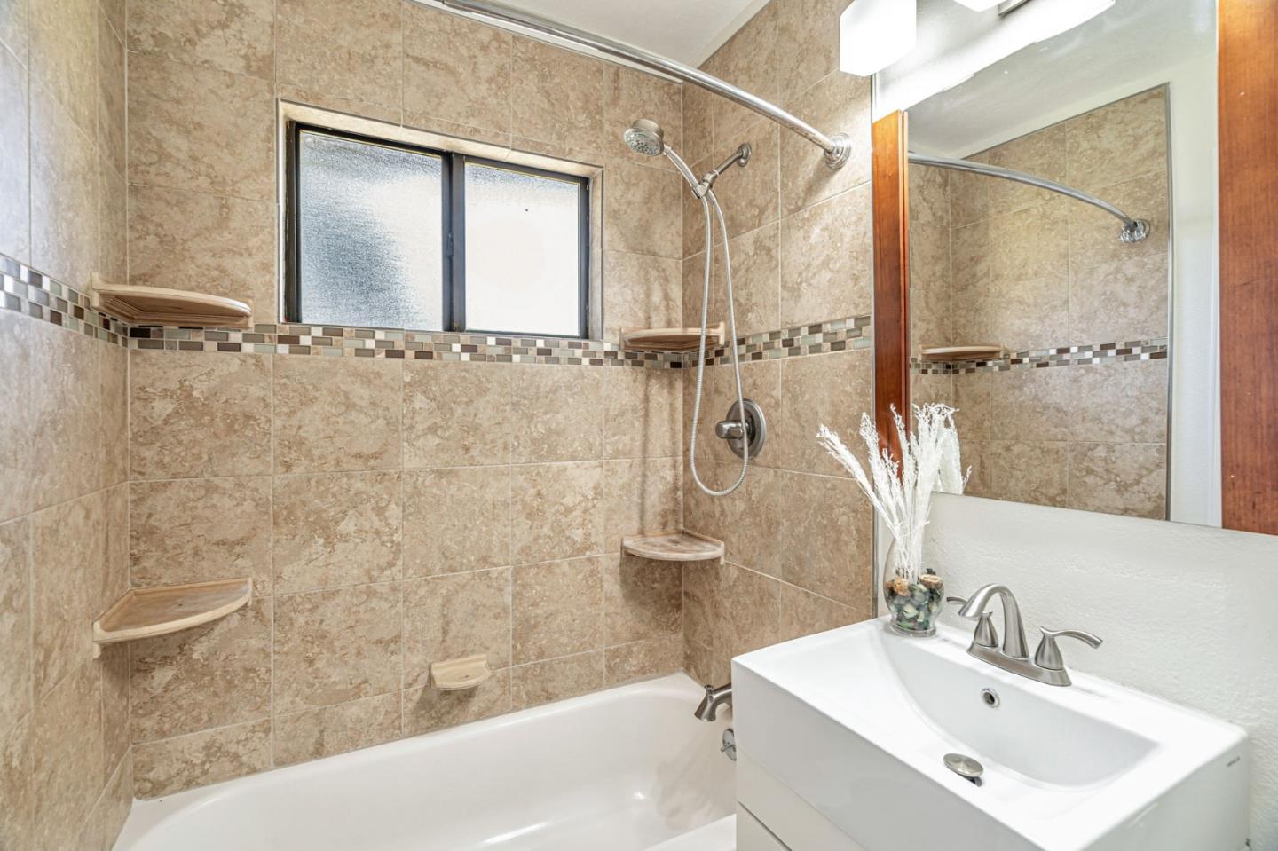 Detail Gallery Image 21 of 34 For 1389 Boysea Dr, San Jose,  CA 95118 - 3 Beds | 2 Baths
