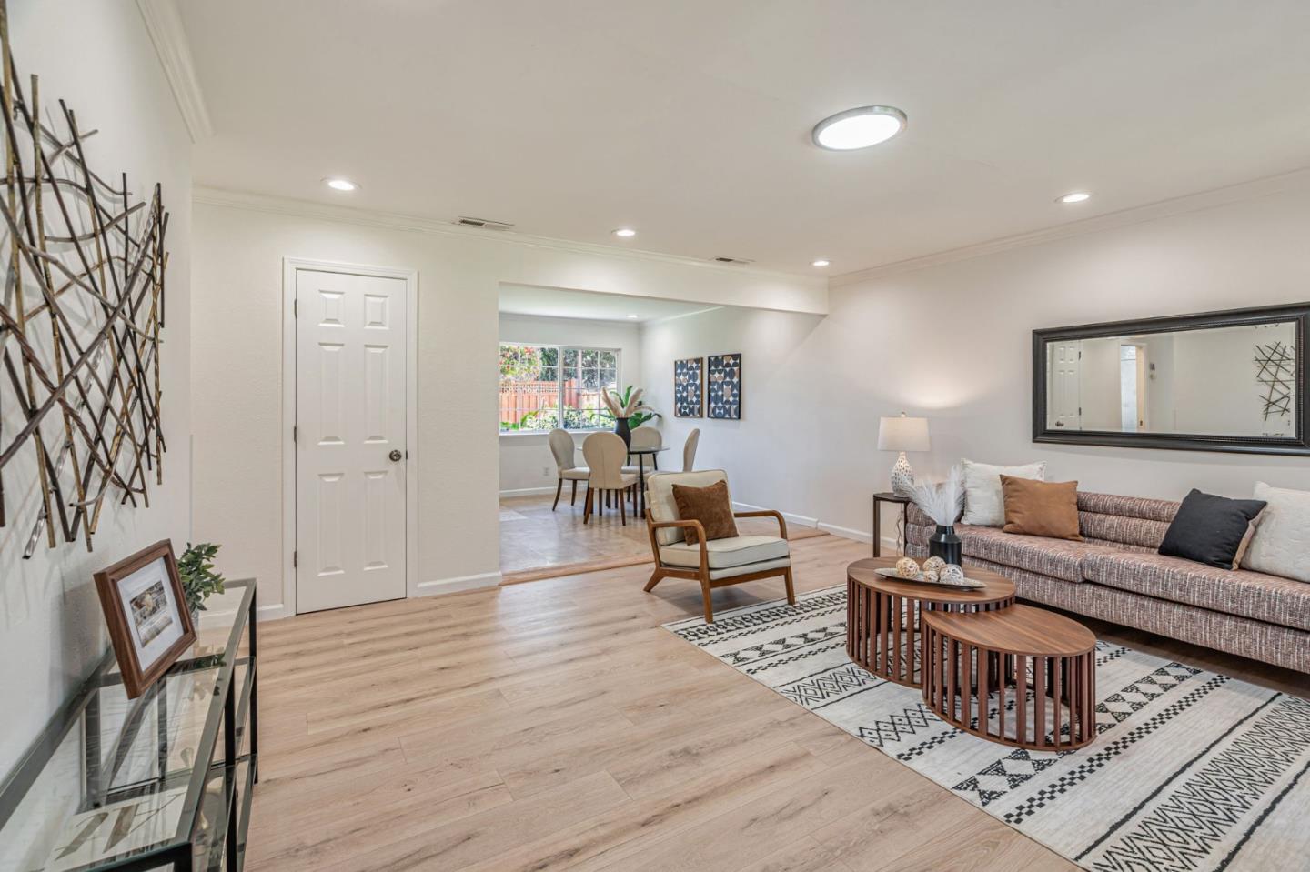 Detail Gallery Image 7 of 34 For 1389 Boysea Dr, San Jose,  CA 95118 - 3 Beds | 2 Baths