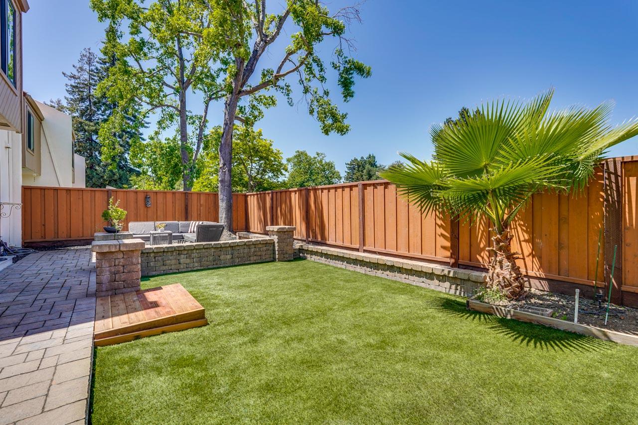 Detail Gallery Image 63 of 66 For 620 Willowgate St #5,  Mountain View,  CA 94043 - 3 Beds | 2/1 Baths