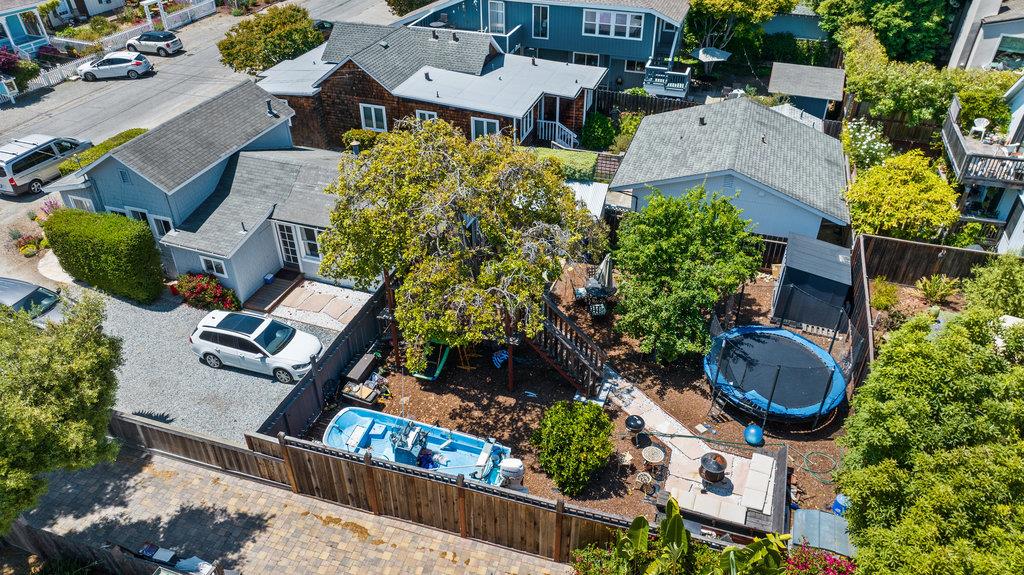 Detail Gallery Image 7 of 24 For 106 Saxon Ave, Capitola,  CA 95010 - 4 Beds | 2 Baths