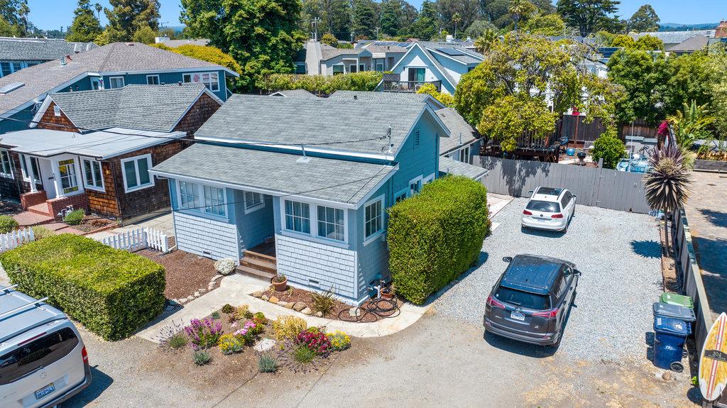 Detail Gallery Image 8 of 24 For 106 Saxon Ave, Capitola,  CA 95010 - 4 Beds | 2 Baths