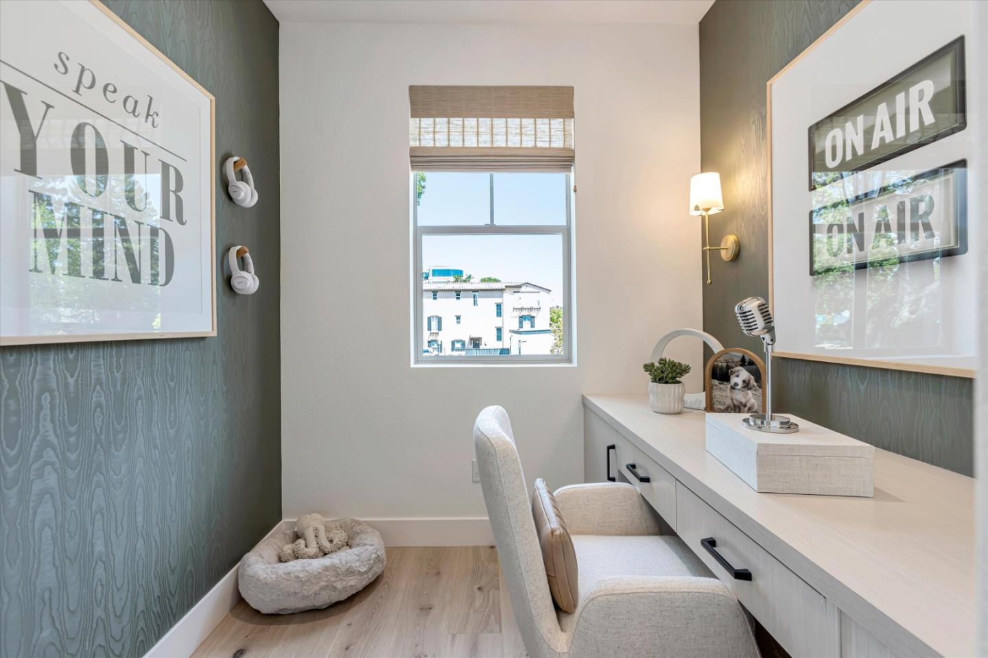 Detail Gallery Image 7 of 10 For 188 Oak Cir, Walnut Creek,  CA 94597 - 4 Beds | 3/1 Baths