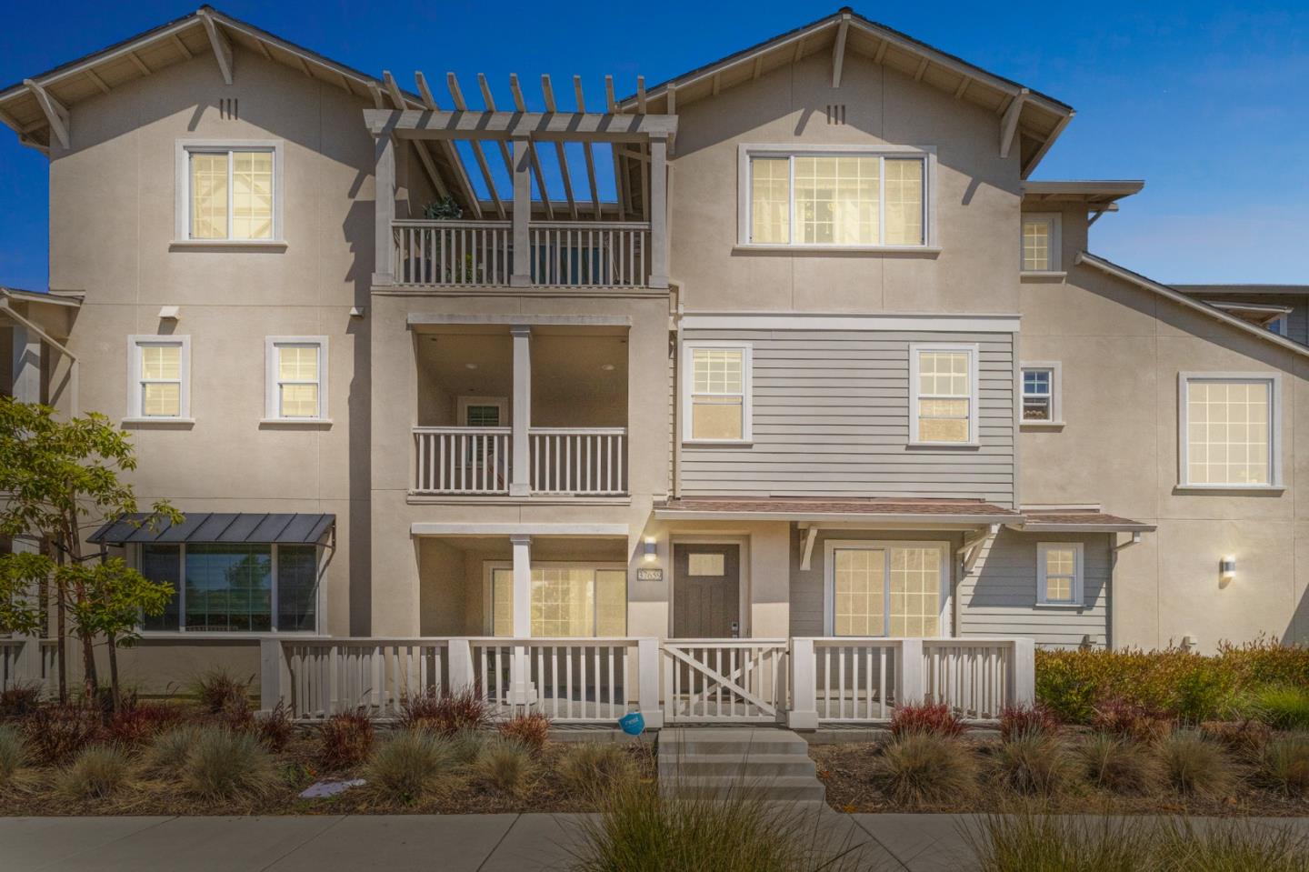 Detail Gallery Image 6 of 34 For 37659 Shelter Rd, Newark,  CA 94560 - 3 Beds | 2/1 Baths