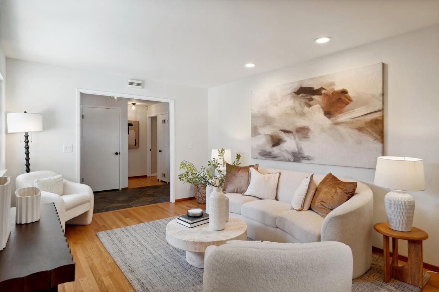 Detail Gallery Image 11 of 46 For 1410 Thunderbird Ave, Sunnyvale,  CA 94087 - 3 Beds | 2 Baths