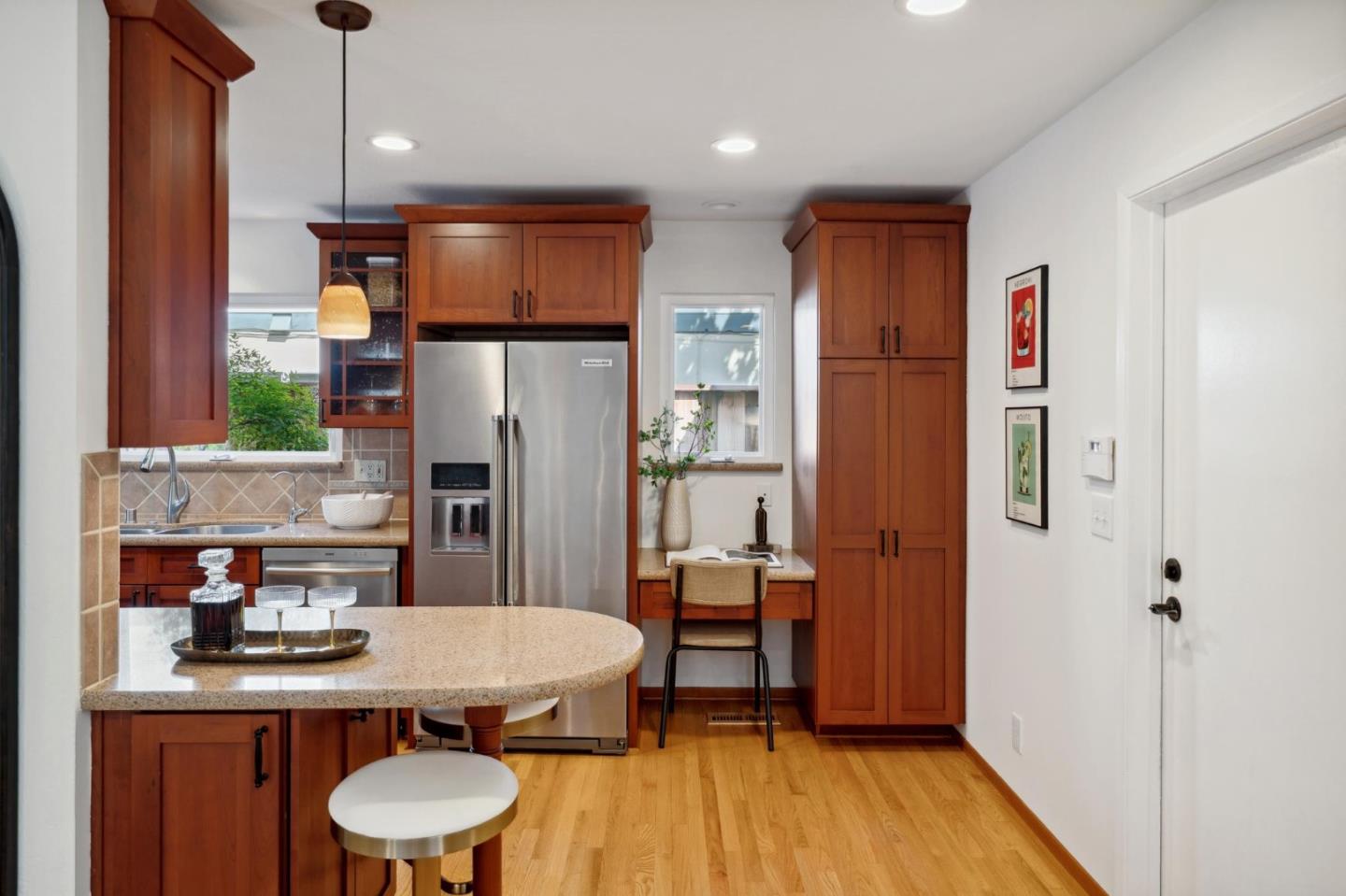 Detail Gallery Image 12 of 46 For 1410 Thunderbird Ave, Sunnyvale,  CA 94087 - 3 Beds | 2 Baths