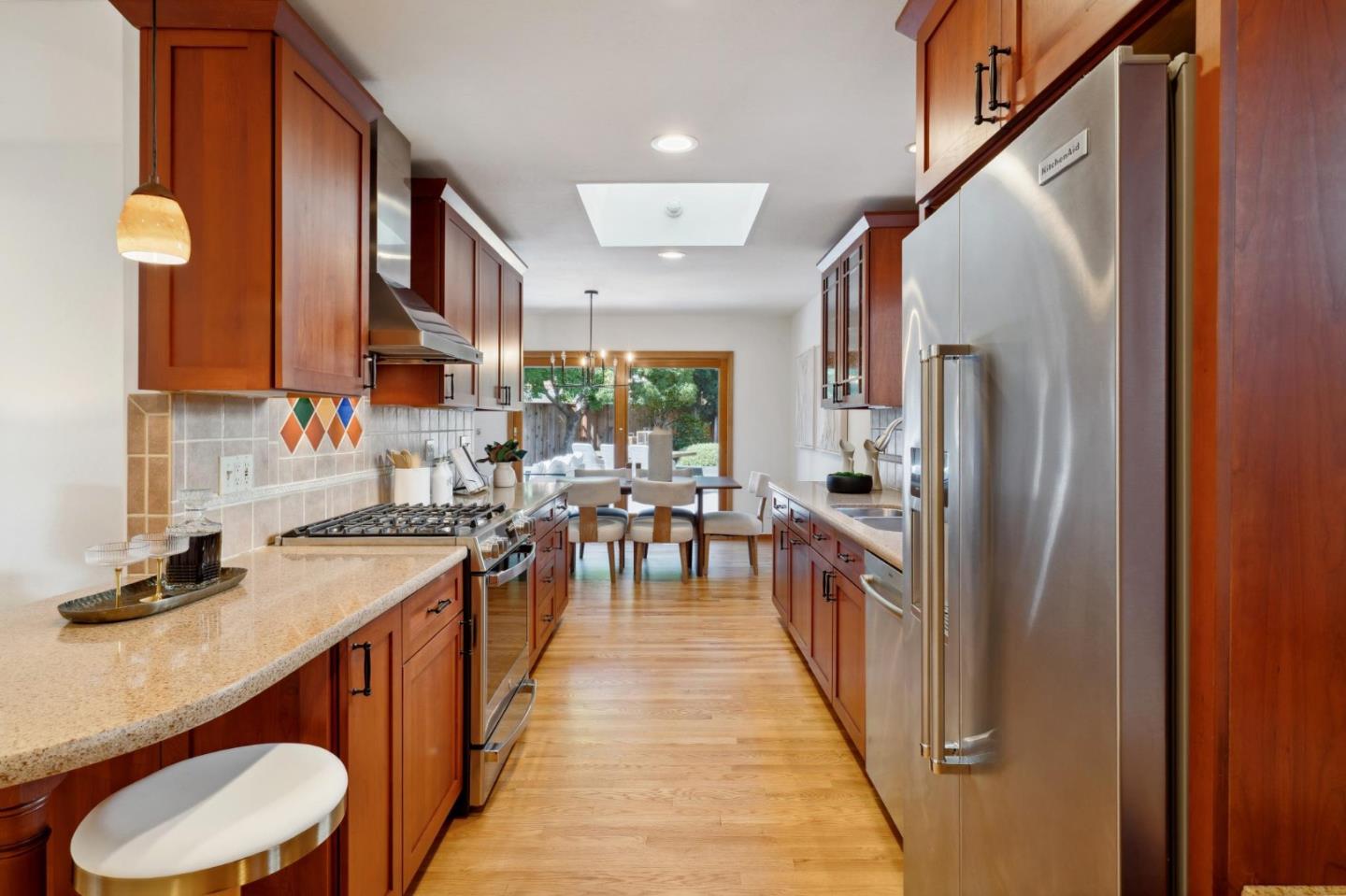 Detail Gallery Image 15 of 46 For 1410 Thunderbird Ave, Sunnyvale,  CA 94087 - 3 Beds | 2 Baths